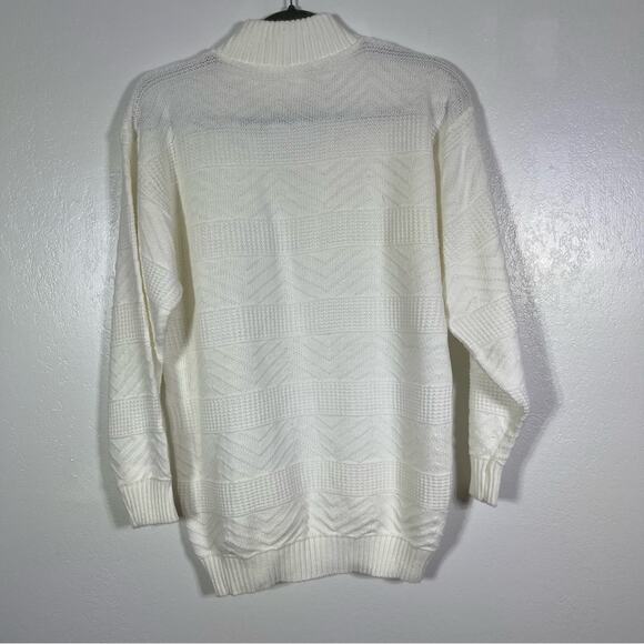 Spunky Made in USA Vintage Knit Sweater. Fits Med/Large. Like new condition! - Picture 5 of 5